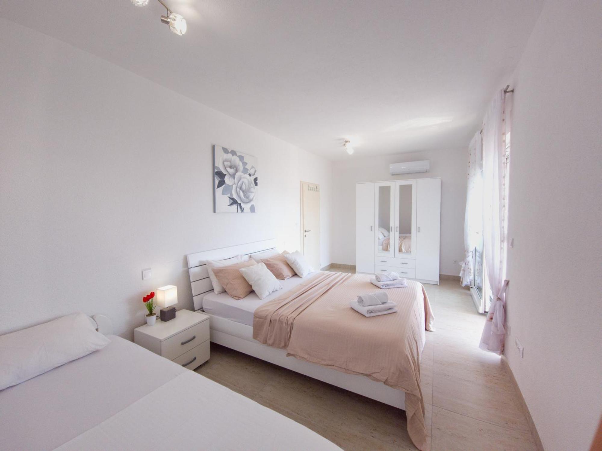 Modern Villa With Jacuzzi, Beautiful Sea View, Near Split! Villa 36A Podstrana Esterno foto