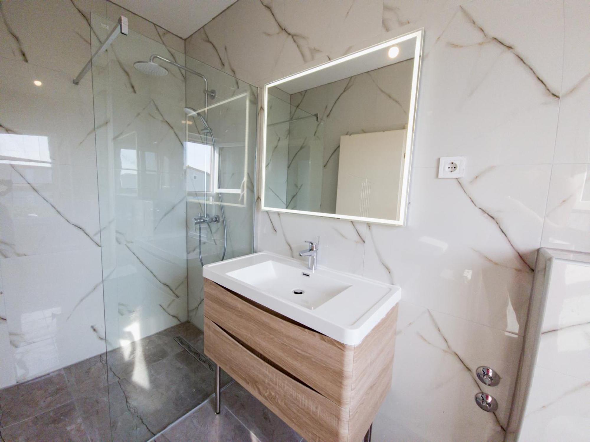 Modern Villa With Jacuzzi, Beautiful Sea View, Near Split! Villa 36A Podstrana Esterno foto