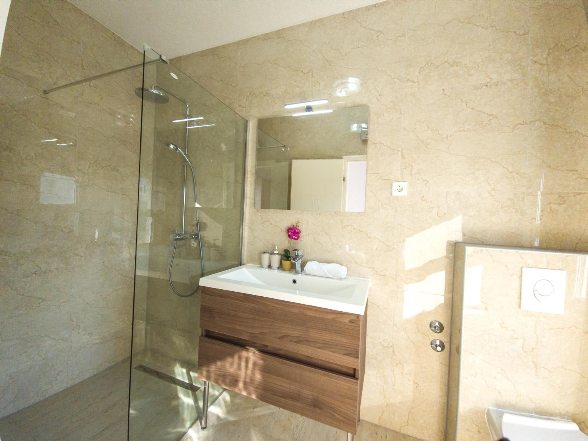 Modern Villa With Jacuzzi, Beautiful Sea View, Near Split! Villa 36A Podstrana Esterno foto